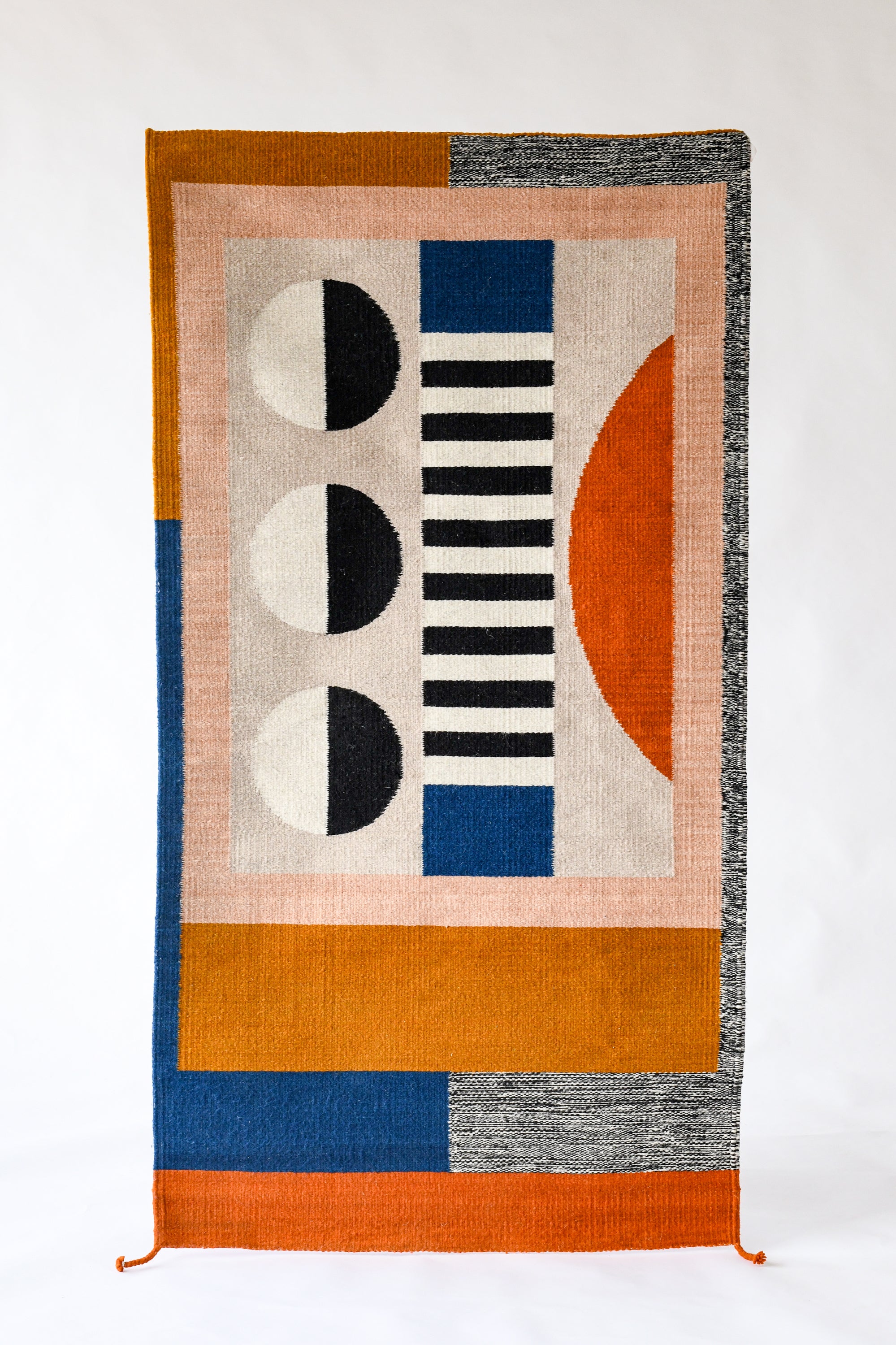 Loom Imports Rug № 1